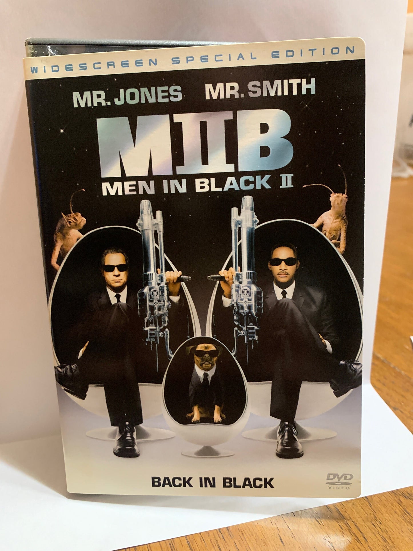 Men In Black Ii (DVD, 2002) Will Smith, Tommy Lee Jones - Very Good Condition ** Spend 35.00 and get FREE SHIPPING! **