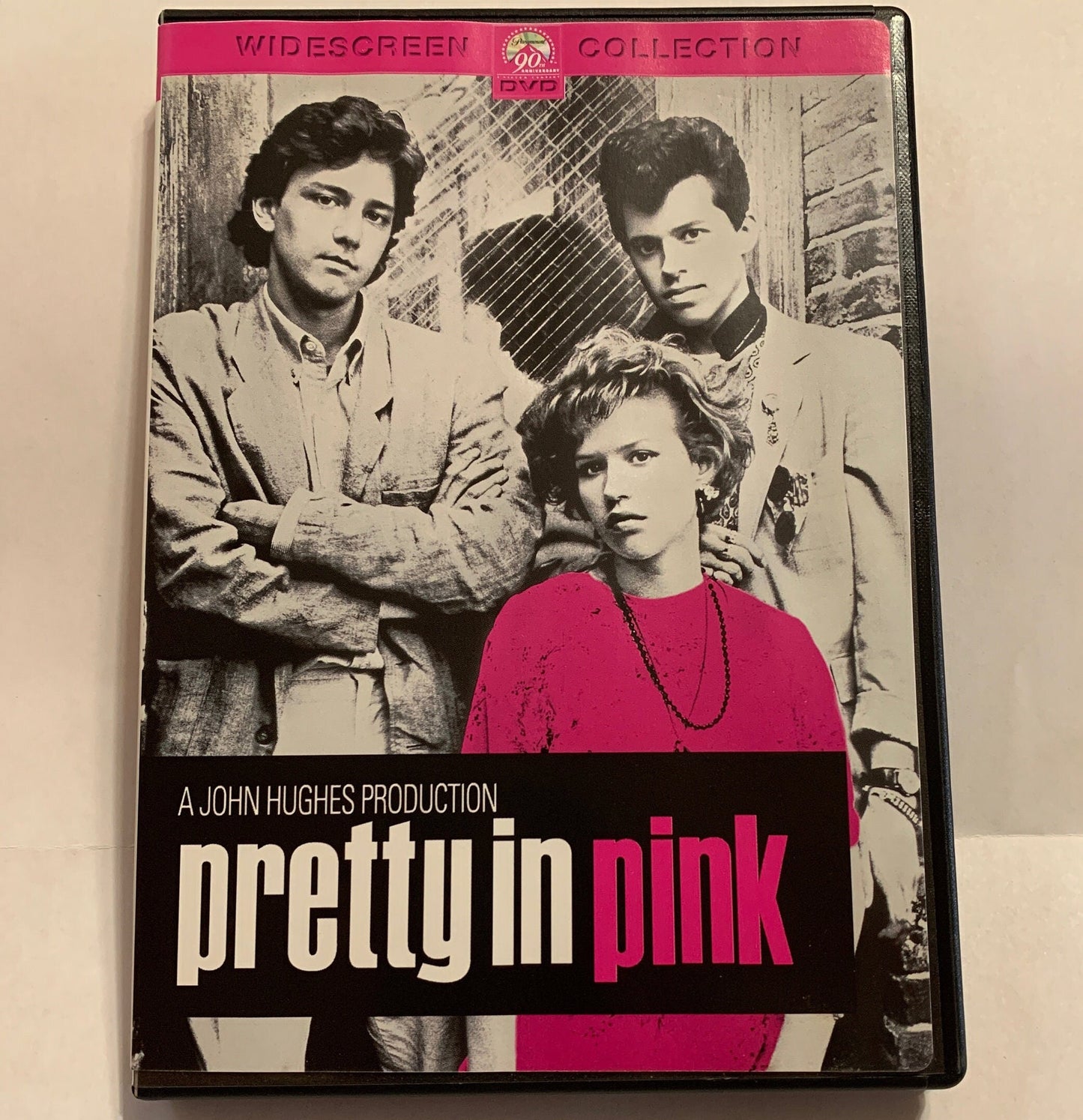Pretty in Pink (DVD, 1986) Molly Ringwald, Andrew McCarthy Widescreen Edition - Very Good Condition ** Spend 35.00 and get FREE SHIPPING! **
