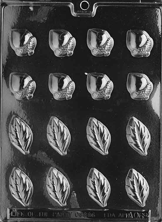 ACORNS AND LEAVES Wreaths Chocolate Candy Mold