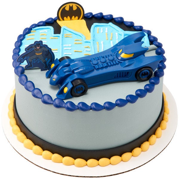 Batman Cake Topper - Batman™ Into Action Batmobile Birthday Party Cake Decoration - Kids Birthday Decoset Craft Supply