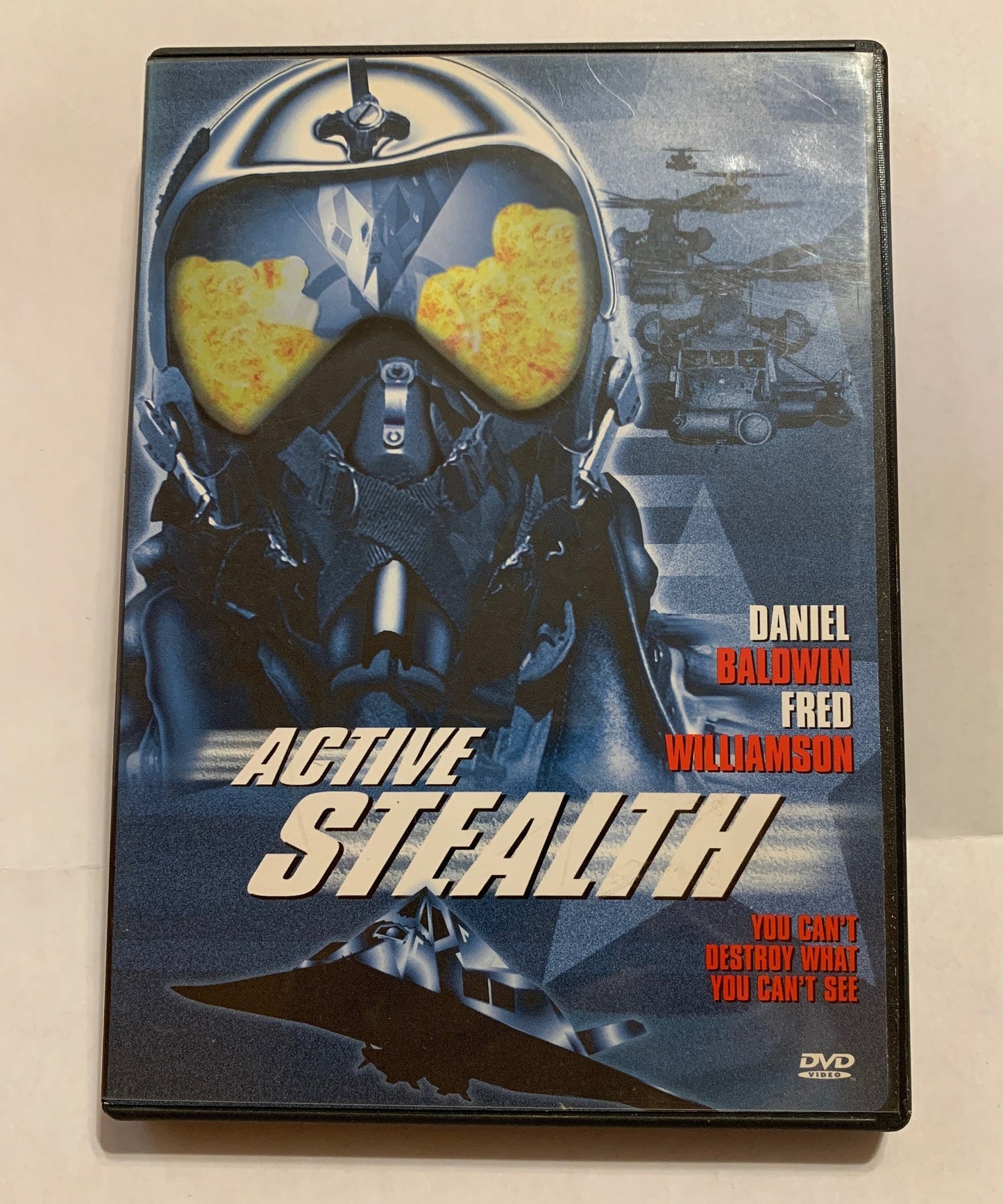 Active Stealth (DVD, 2002) Daniel Baldwin, Fred Williamson - Very Good Condition ** Spend 35.00 and get FREE SHIPPING! **