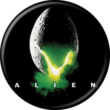 ALIEN Pinback Button Badge - Classic Horror Movie! Sigourney Weaver - Round 1.25" Button