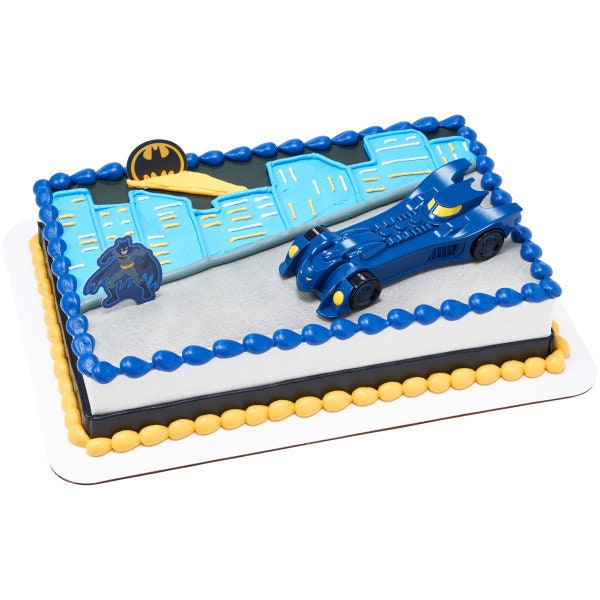 Batman Cake Topper - Batman™ Into Action Batmobile Birthday Party Cake Decoration - Kids Birthday Decoset Craft Supply