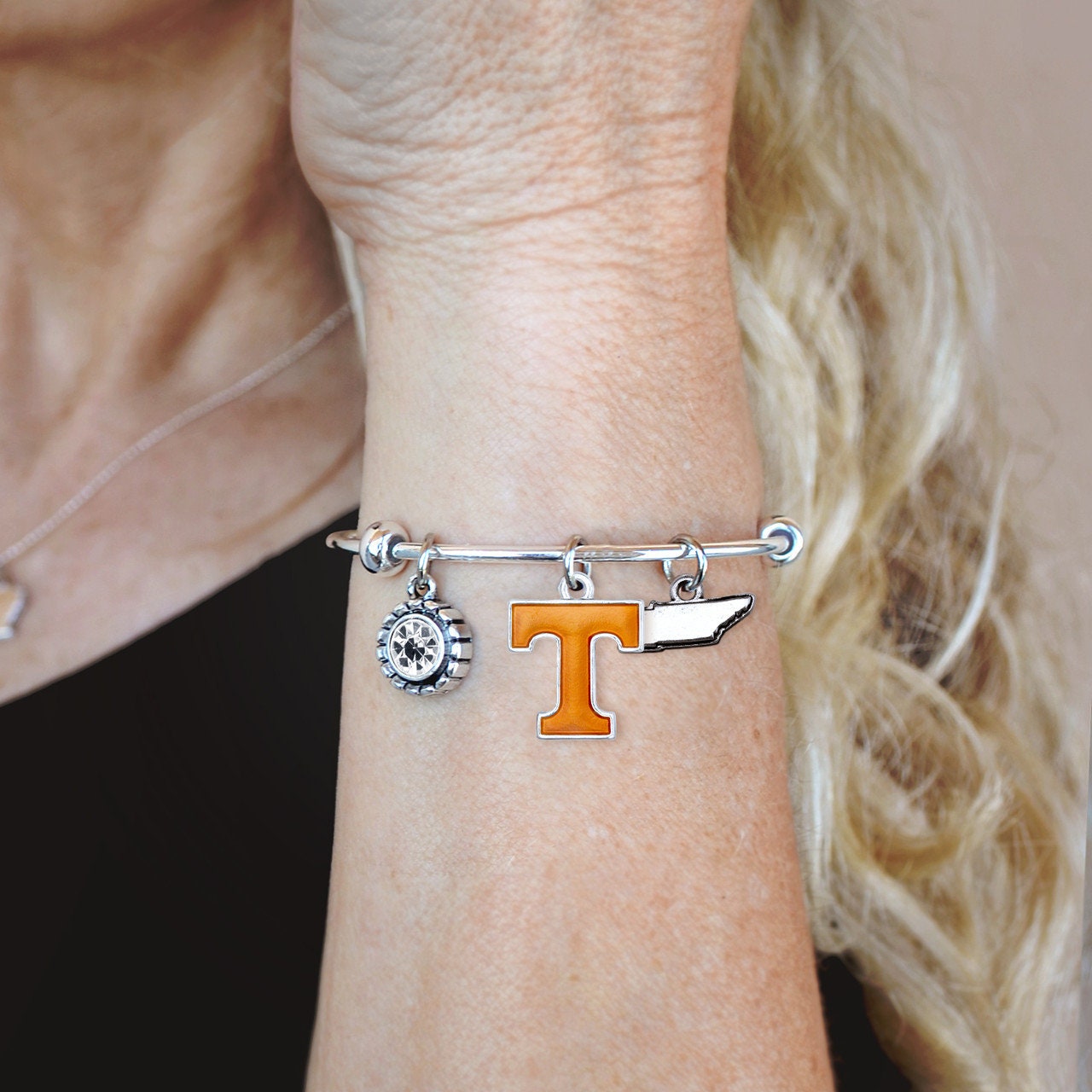 Officially Licensed TENNESSEE VOLS VOLUNTEERS Bracelet - Triple Charm Bracelet with Crystal Tennessee State Pewter Charms Sterling Plated